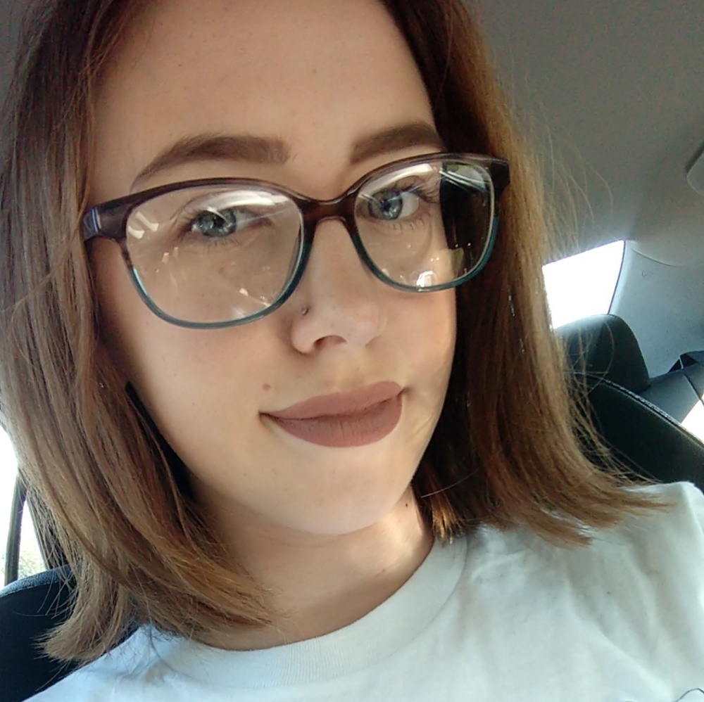 Meet your Posher, Layla